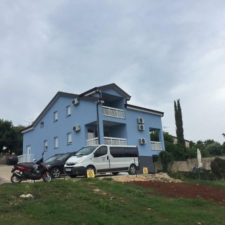 Apartmani Ivkovic Funtana Exterior foto